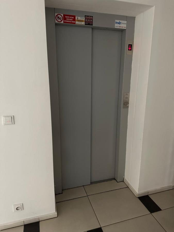 Apartments Spacilova Nearly Center Komarov Kültér fotó